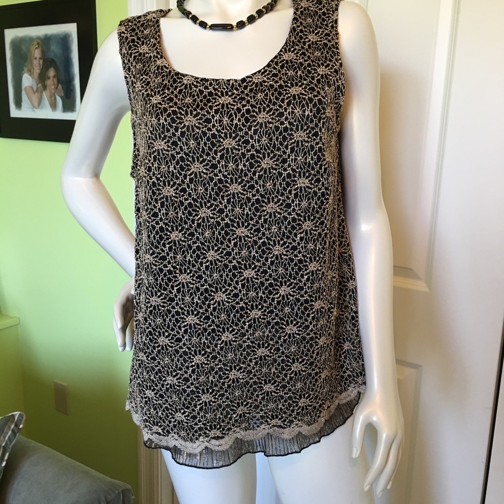 Jennie & Marlis sleeveless top size XL.❤️